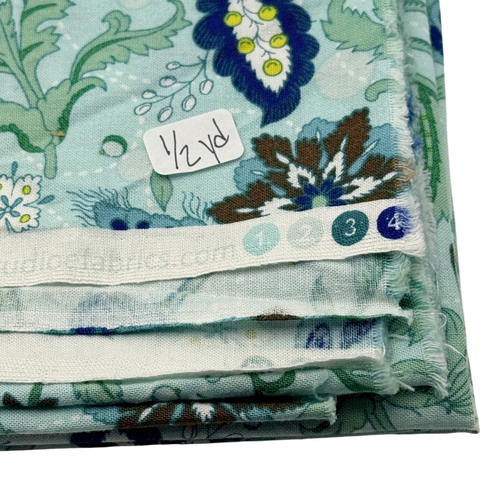 Studio e Floral Paisley Cotton Fabric Quilting Craft Light Blue 0.5 Yard 44in W